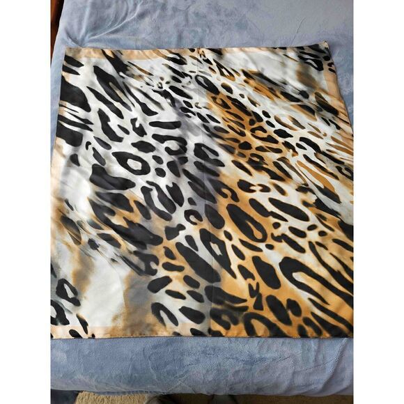 Scarf   - Picture 1 of 6
